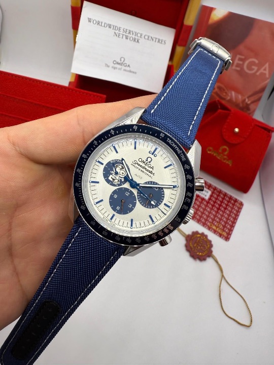 Omega Snoopy, Automático/Bateria, Pulseira Nylon